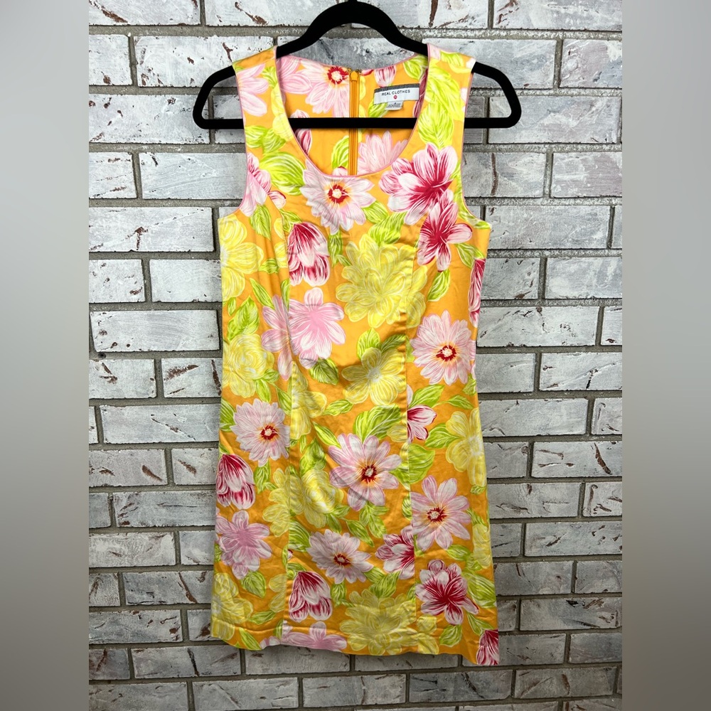 Real Clothes | Sleeveless Floral Dress